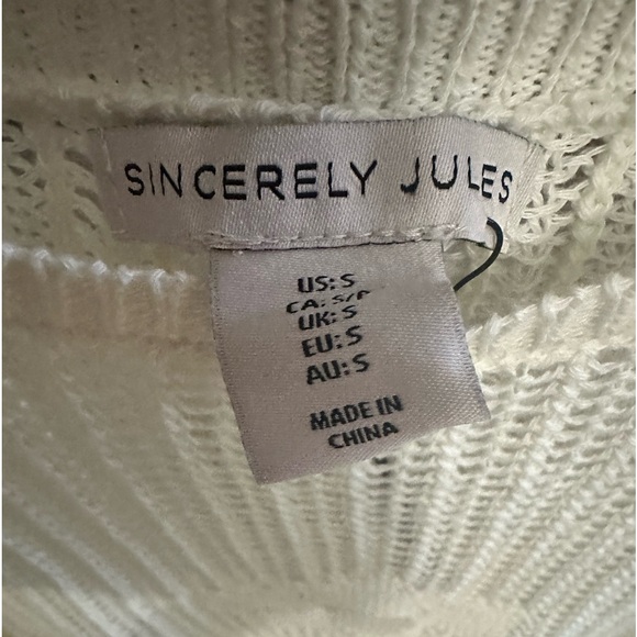 Off White / Cream Knitted Flower Detail Sweater / Cropped Sweatshirt | Sz: S NWT - Picture 5 of 11